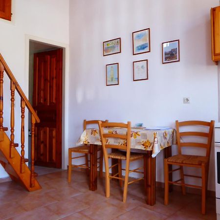 Villa Yorgos Chalki Town Zewnętrze zdjęcie